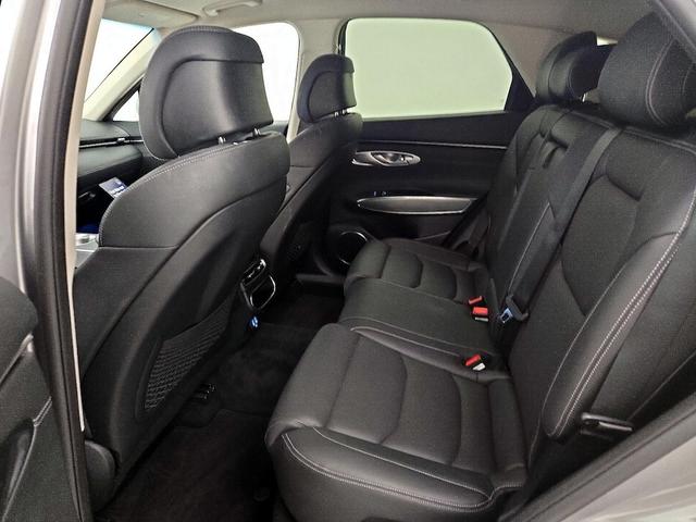 Photo of 2024 Silver Genesis GV70