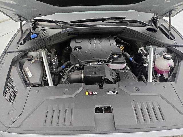 Photo of 2024 Silver Genesis GV70