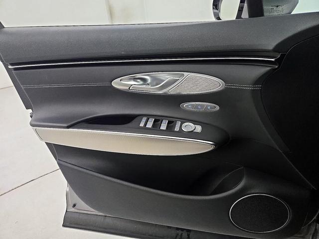 Photo of 2024 Silver Genesis GV70
