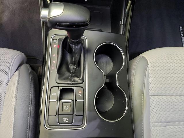 Photo of 2019 White Kia Sorento