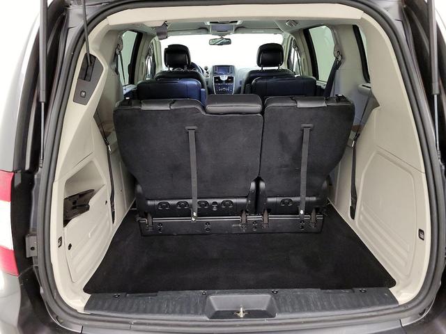 Photo of 2016 Black Chrysler Town & Country