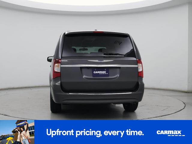 Photo of 2016 Black Chrysler Town & Country