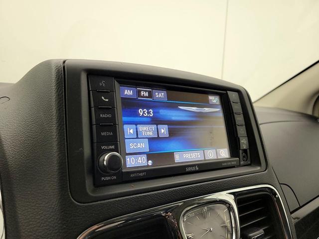 Photo of 2016 Black Chrysler Town & Country