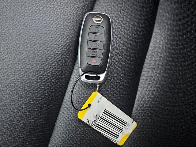 Photo of 2023 Gray Nissan Rogue