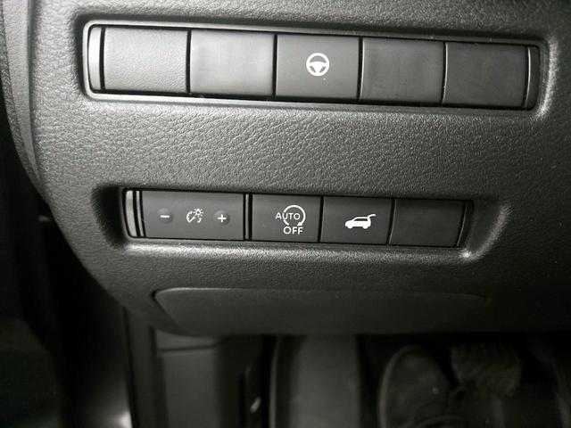 Photo of 2023 Gray Nissan Rogue