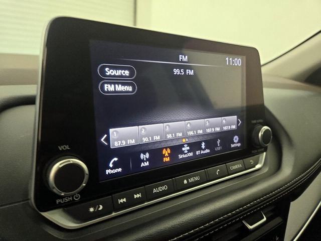 Photo of 2023 Gray Nissan Rogue
