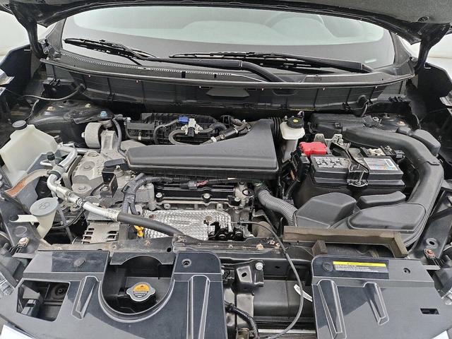 Photo of 2019 Gray Nissan Rogue