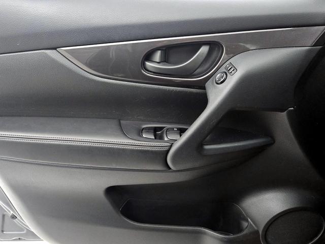 Photo of 2019 Gray Nissan Rogue