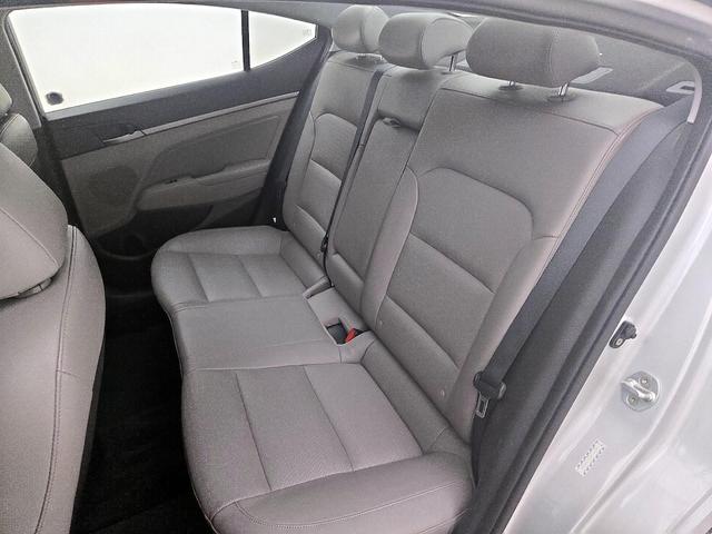 Photo of 2017 Silver Hyundai ELANTRA