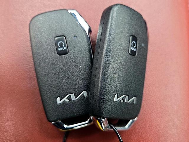 Photo of 2024 Black Kia K5