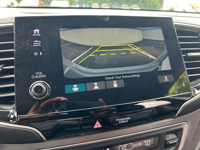Photo of 2022 Gray Pearl Honda Pilot
