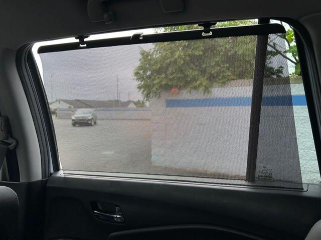 Photo of 2022 Gray Pearl Honda Pilot