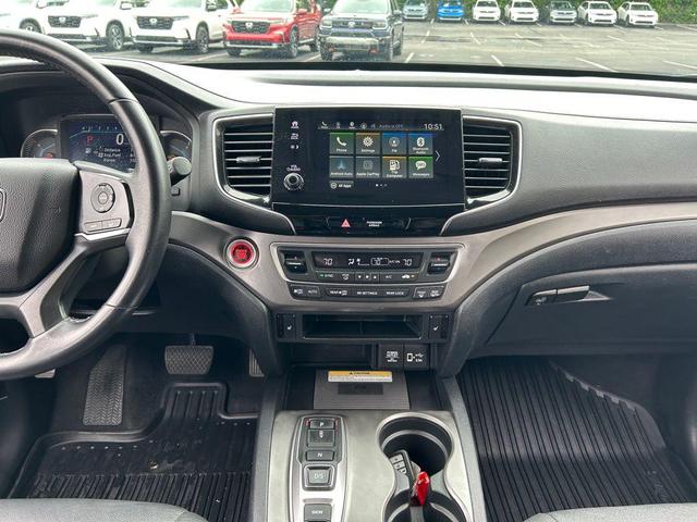 Photo of 2022 Gray Pearl Honda Pilot