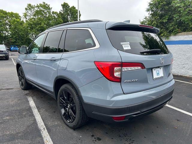Photo of 2022 Gray Pearl Honda Pilot