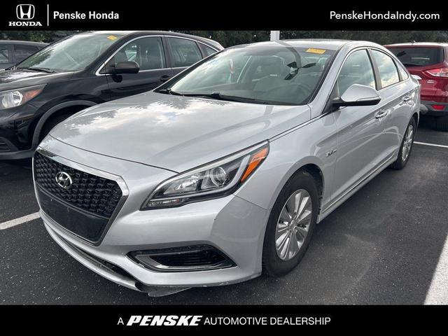 Photo of 2016 Starlight Silver Hyundai SONATA Hybrid