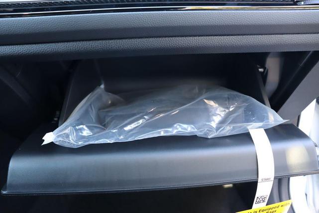 Photo of 2025 Platinum White Pearl Honda Civic Hybrid