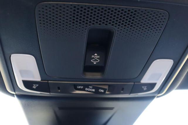 Photo of 2025 Platinum White Pearl Honda Civic Hybrid