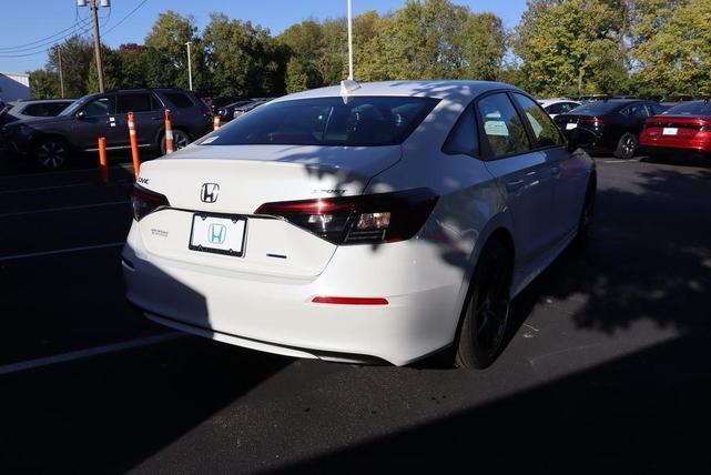 Photo of 2025 Platinum White Pearl Honda Civic Hybrid