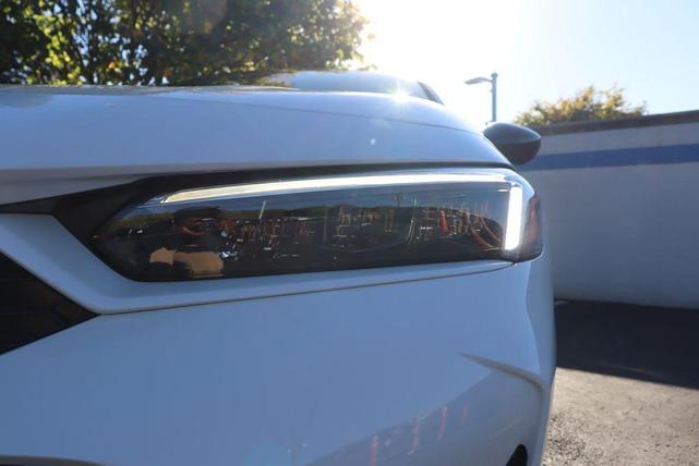 Photo of 2025 Platinum White Pearl Honda Civic Hybrid