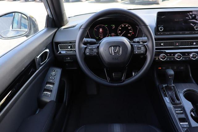 Photo of 2025 Urban Gray Pearl Honda Civic Hybrid