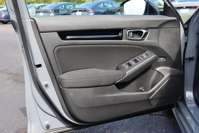 Photo of 2025 Urban Gray Pearl Honda Civic Hybrid