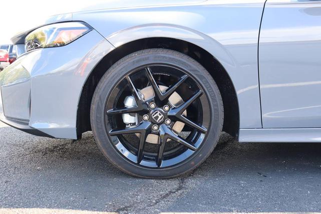 Photo of 2025 Urban Gray Pearl Honda Civic Hybrid