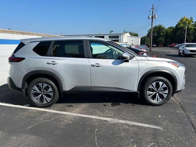 Photo of 2022 Brilliant Silver Metallic Nissan Rogue