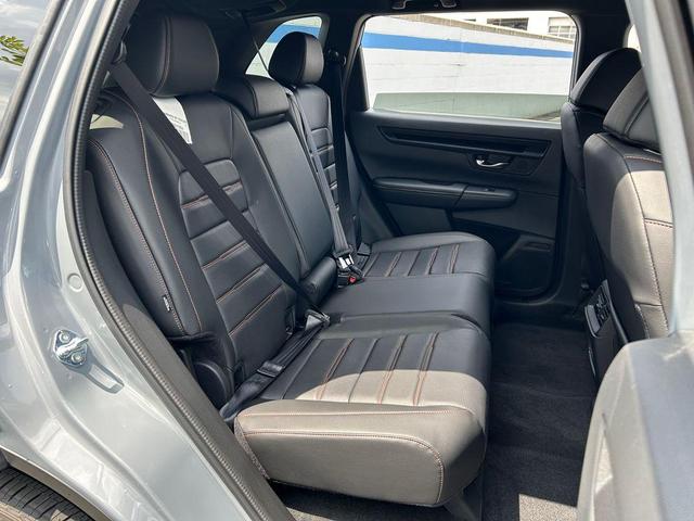 Photo of 2026 Urban Gray Pearl Honda CR-V Hybrid