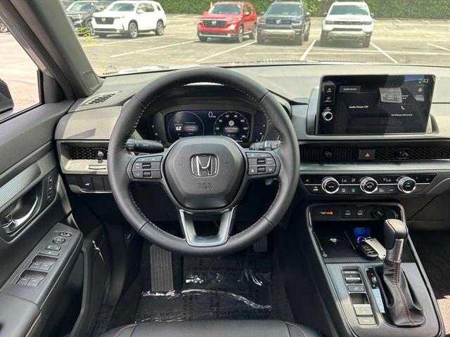 Photo of 2026 Urban Gray Pearl Honda CR-V Hybrid