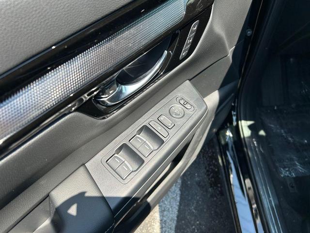 Photo of 2026 Crystal Black Pearl Honda CR-V