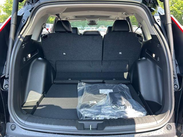 Photo of 2026 Crystal Black Pearl Honda CR-V