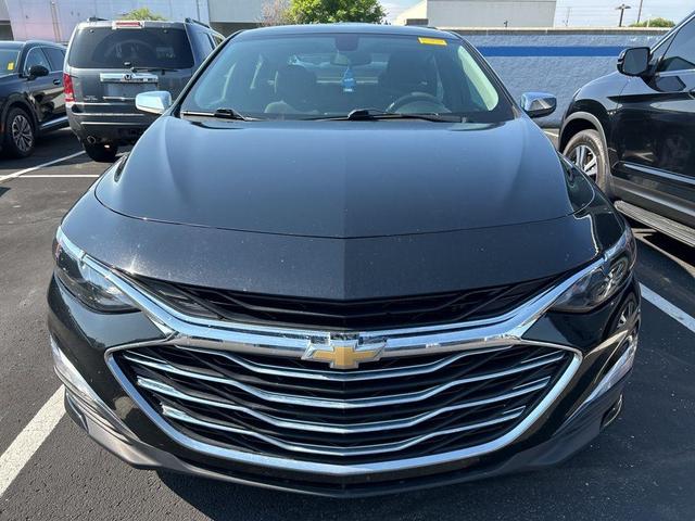 Photo of 2019 Mosaic Black Metallic Chevrolet Malibu