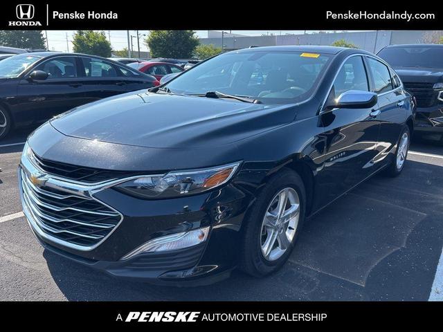 Photo of 2019 Mosaic Black Metallic Chevrolet Malibu