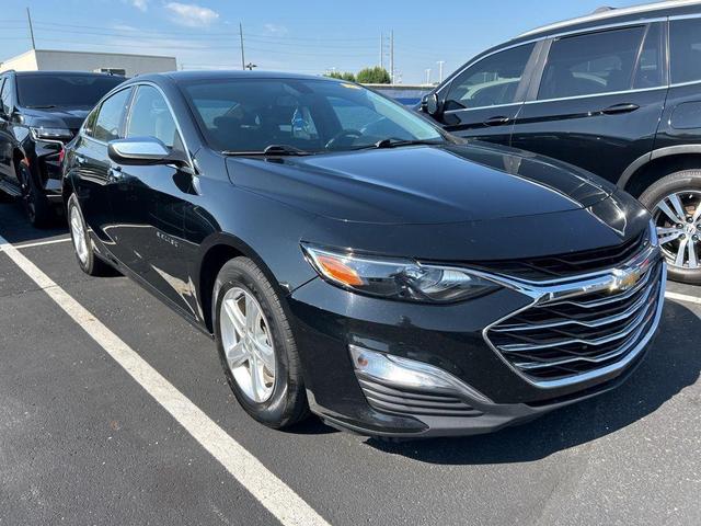 Photo of 2019 Mosaic Black Metallic Chevrolet Malibu