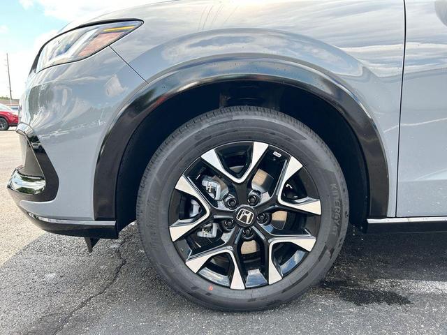 Photo of 2026 Urban Gray Pearl Honda HR-V