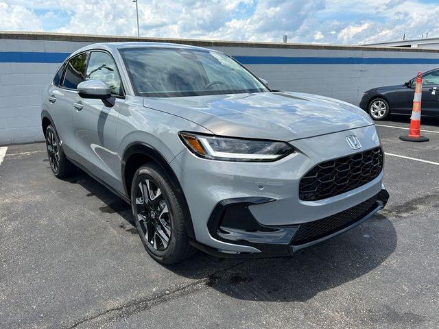 Photo of 2026 Urban Gray Pearl Honda HR-V