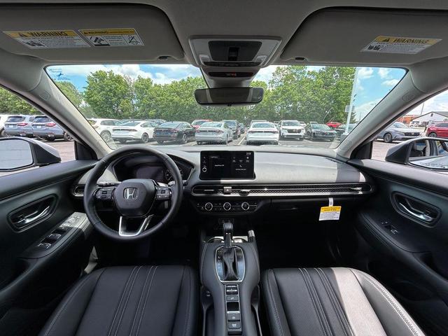 Photo of 2026 Urban Gray Pearl Honda HR-V
