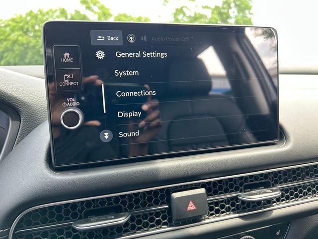 Photo of 2026 Urban Gray Pearl Honda HR-V