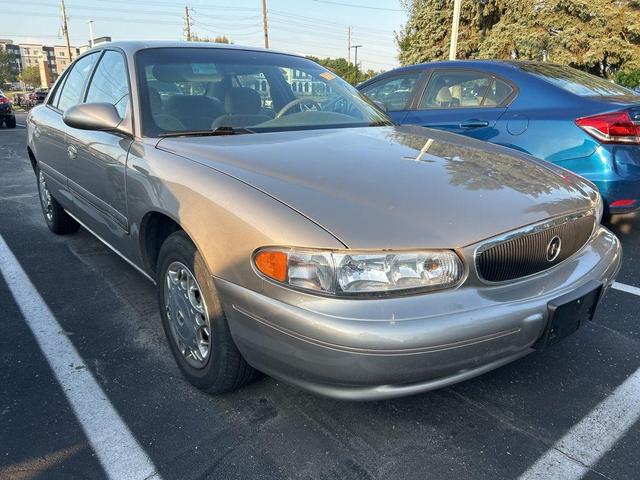 Photo of 2002 Light Sandrift Metallic Buick Century