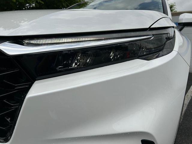 Photo of 2026 Platinum White Pearl Honda CR-V