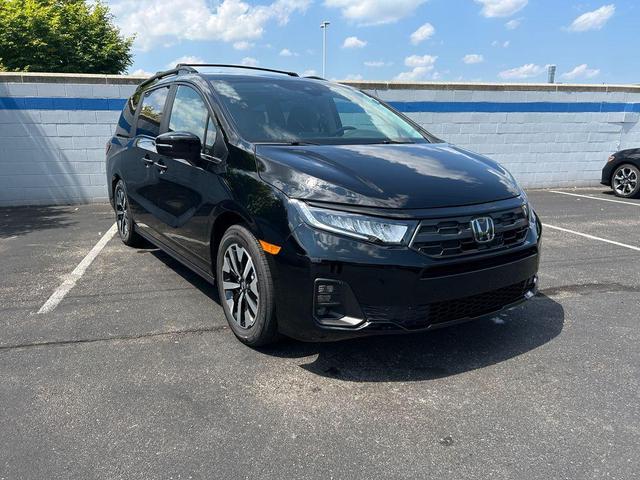 Photo of 2026 Crystal Black Pearl Honda Odyssey