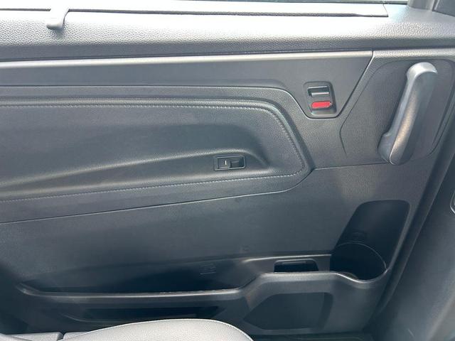 Photo of 2026 Crystal Black Pearl Honda Odyssey