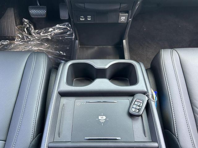 Photo of 2026 Crystal Black Pearl Honda Odyssey