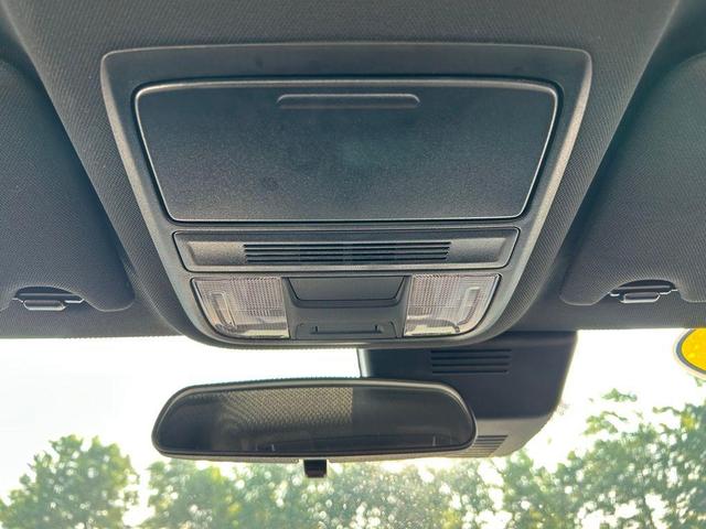 Photo of 2022 Silver Metallic Honda Accord