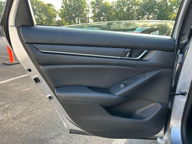 Photo of 2022 Silver Metallic Honda Accord