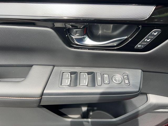 Photo of 2026 Radiant Red Metallic Honda CR-V Hybrid