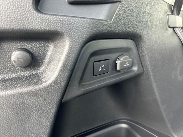 Photo of 2025 Obsidian Blue Pearl Honda Pilot