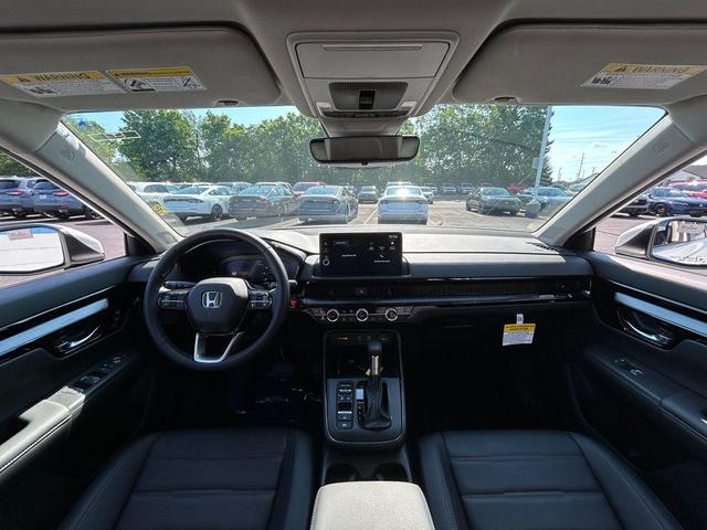 Photo of 2026 Platinum White Pearl Honda CR-V