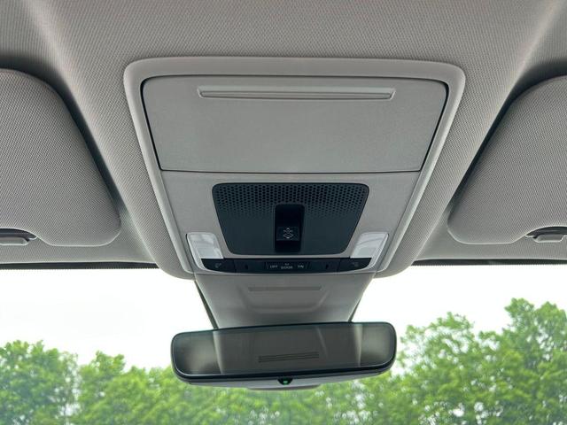 Photo of 2026 Solar Silver Metallic Honda CR-V