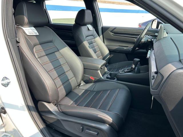 Photo of 2026 Platinum White Pearl Honda CR-V Hybrid